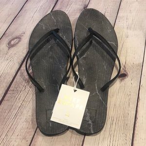 NWT Reef havaianas style rubber sandals